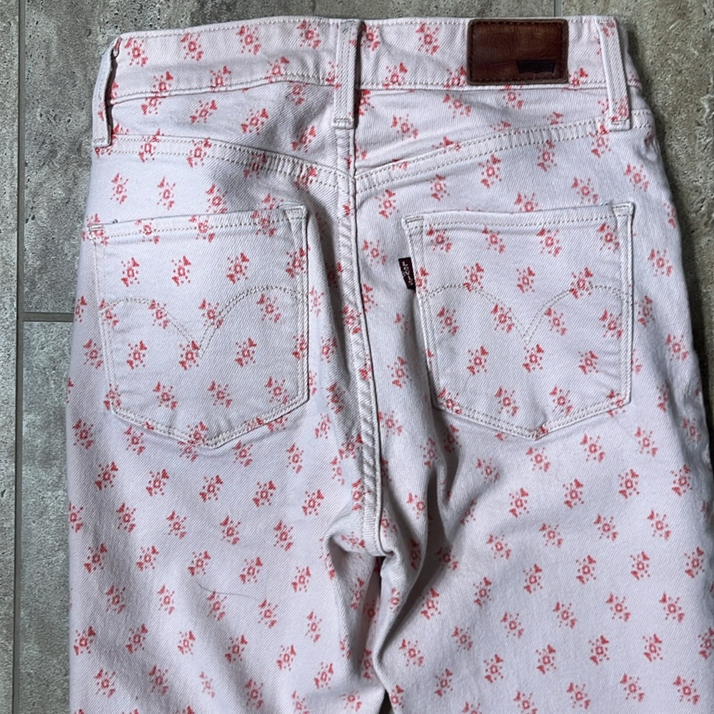 Levi Skinny High Rise Size 25 Patterned - Picture 5 of 5